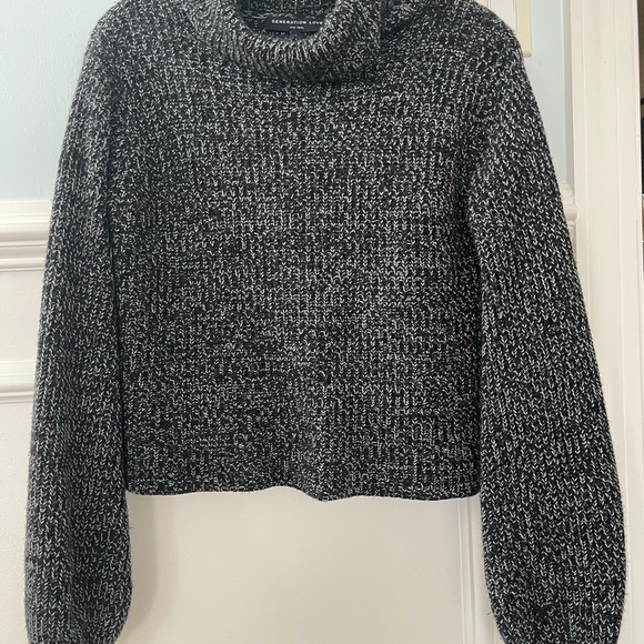 Generation love black/white stitching wide turtleneck sweater. Size small. - Picture 1 of 3